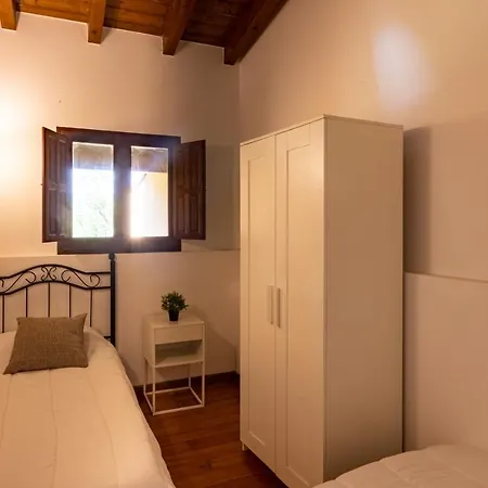 منزل ريفي La Escallada