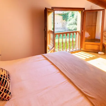 La Escallada منزل ريفي Turanzas